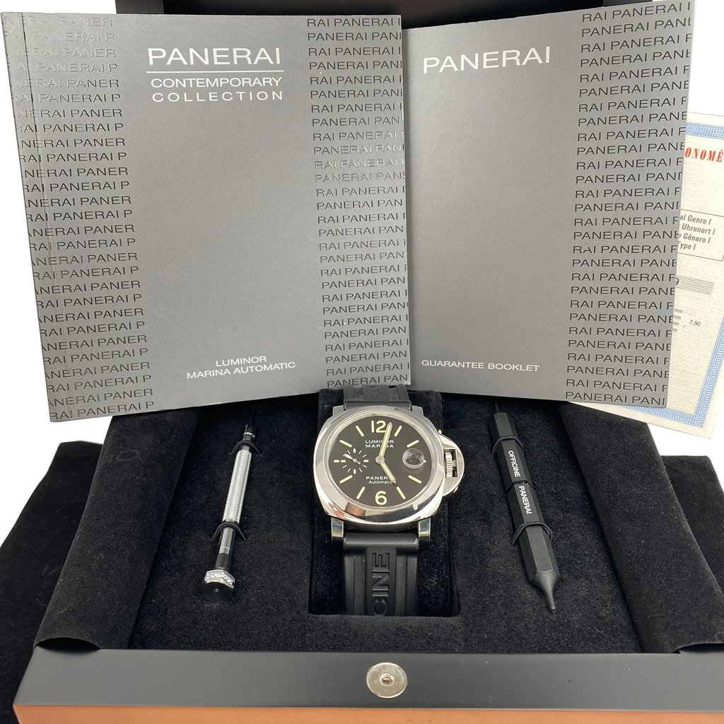 7th image of Officine Panerai Panerai Luminor Marina Wristwatch, PreOwned condition