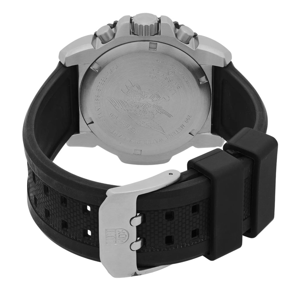 Back View Of Solid Back Case And Closed Rubber Band Of Luminox XS.3181 Watch Unworn Condition