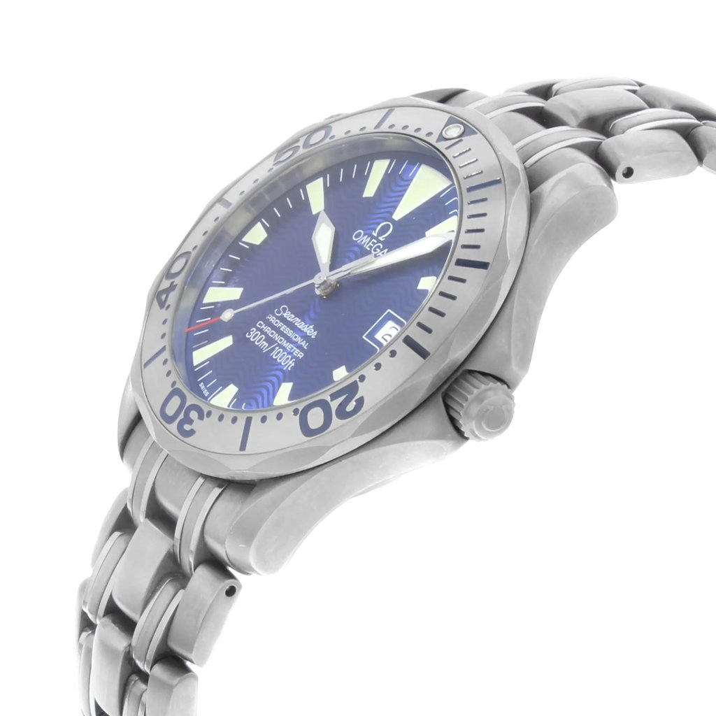 3rd image of OMEGA 2231.80.00 Wristwatch, PreOwned condition