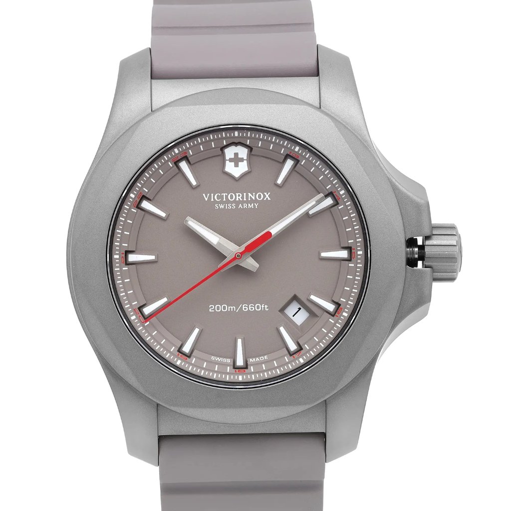 Up Close Front Facing Picture Of Victorinox 241757 Titanium Watch Display Model Condition