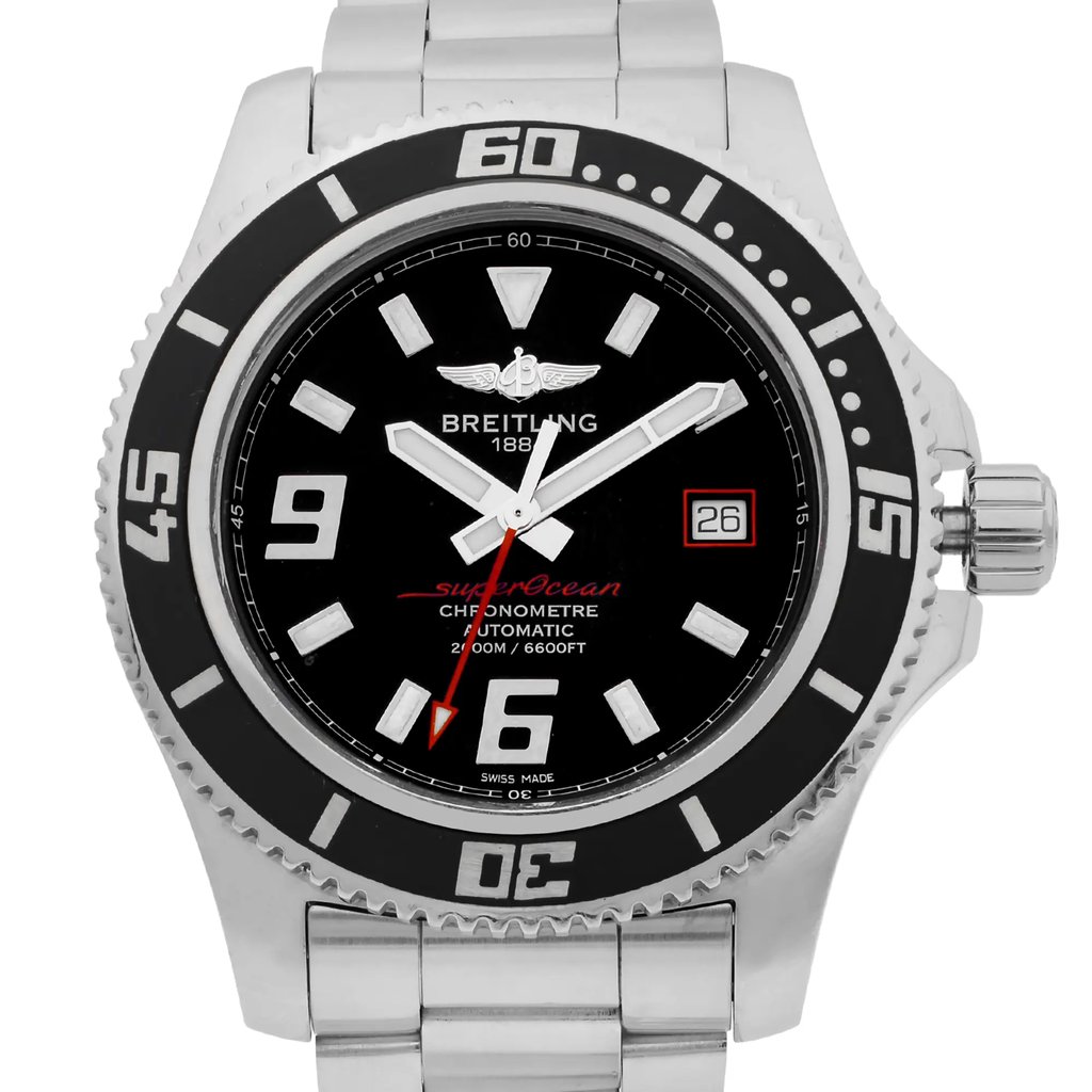 Up Close Front Facing Picture Of Breitling A1739102/BA76-162A Stainless Steel Watch Pre Owned Condition