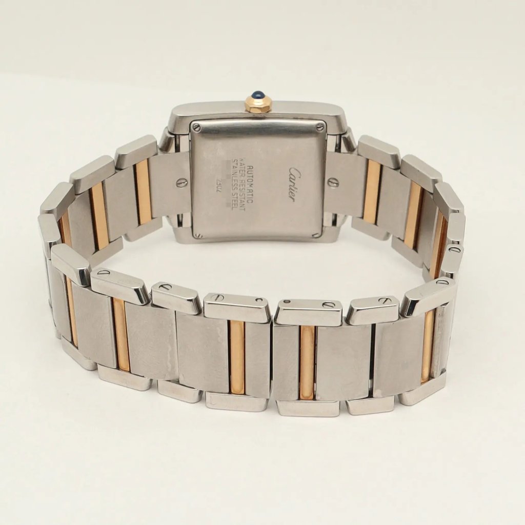 Back View Of Screwback Back Case And Closed Stainless Steel Band Of Cartier W51005Q4 Watch Pre Owned Condition