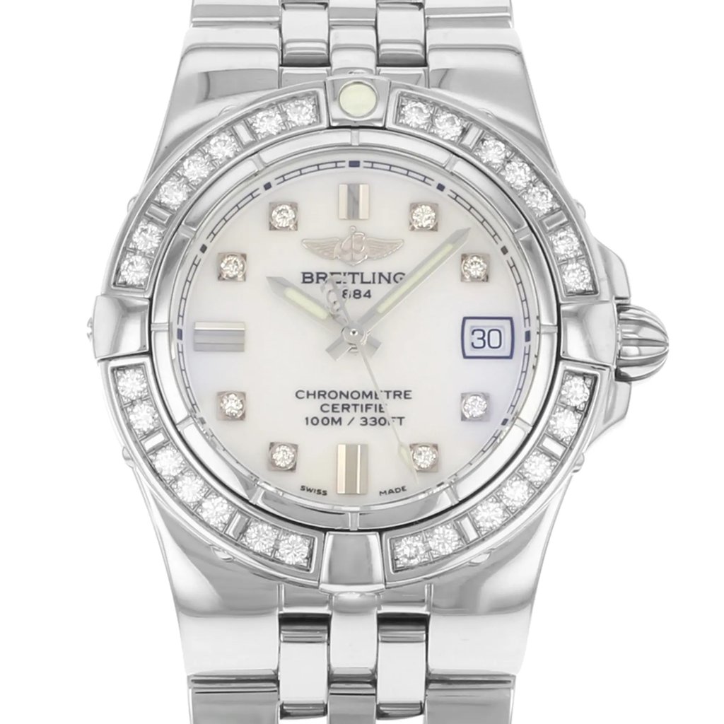 Up Close Front Facing Picture Of Breitling A71340LA/A713-SS Stainless Steel Watch Pre Owned Condition
