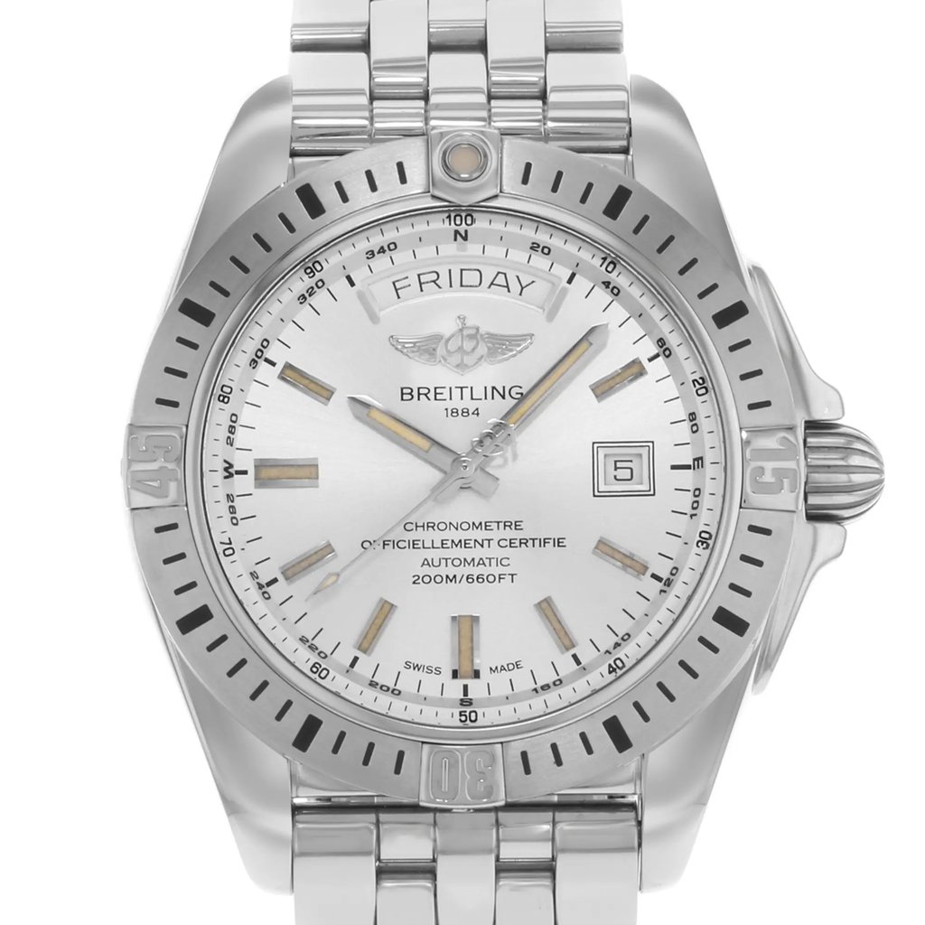 Up Close Front Facing Picture Of Breitling A45320B9-G797-375A Stainless Steel Watch Pre Owned Condition