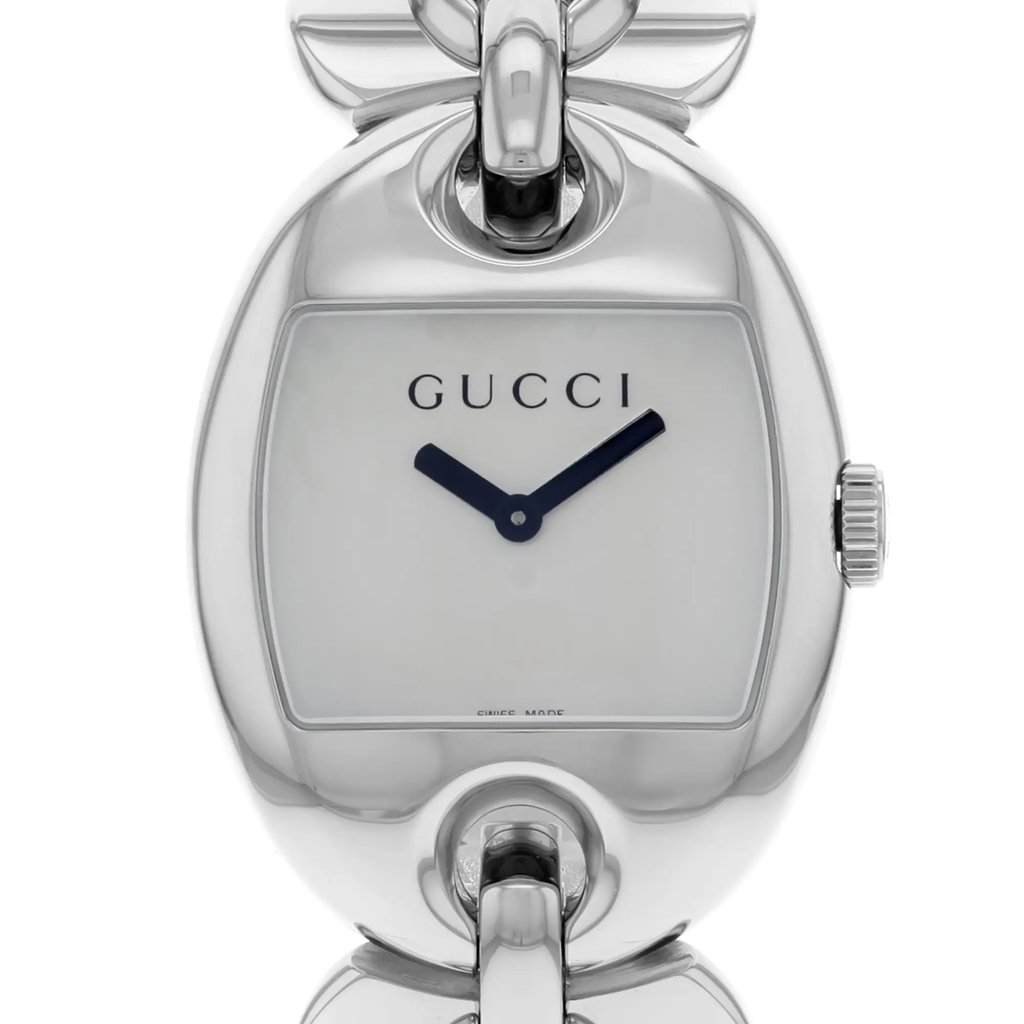 2nd image of Gucci YA121302 Wristwatch, DisplayModel condition