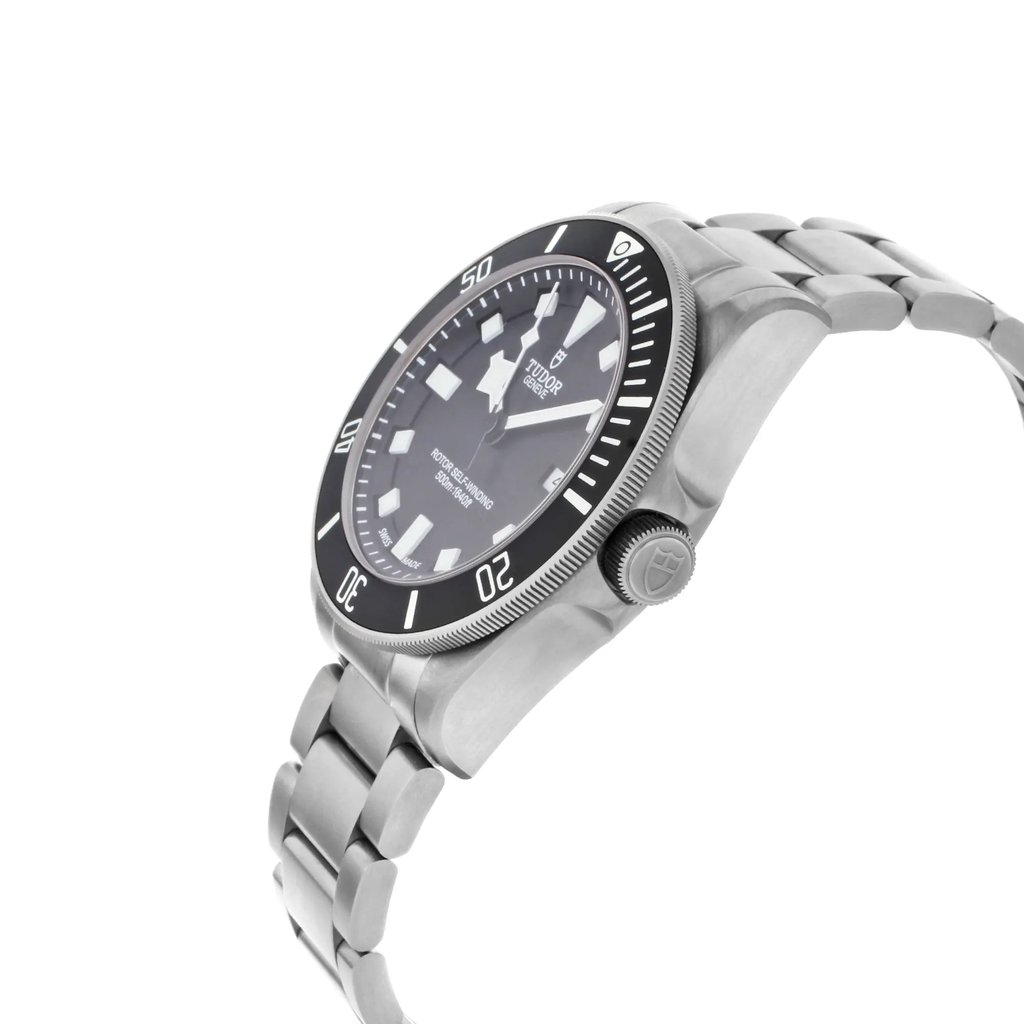 3rd image of TUDOR 25500TN-95820T Wristwatch, PreOwned condition
