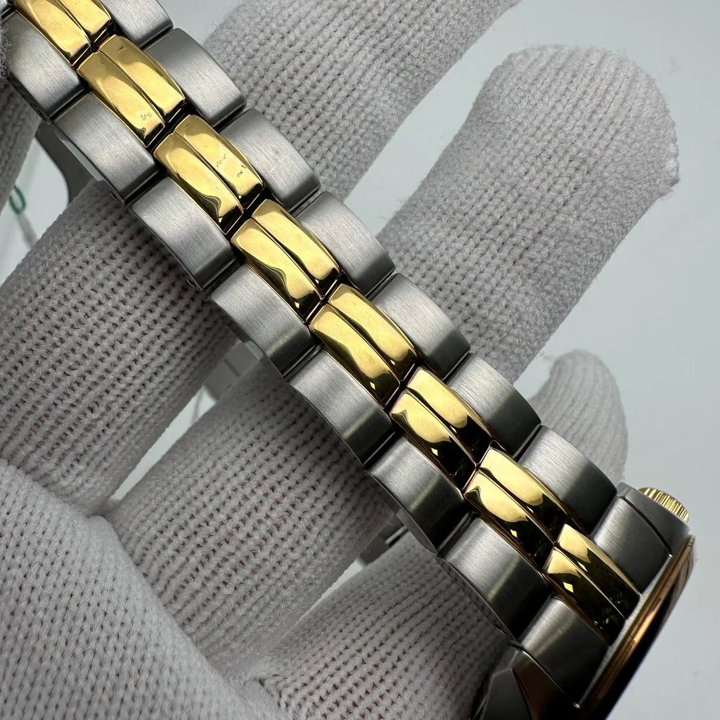 9th image of Tissot Tissot PR100 Wristwatch, PreOwned condition