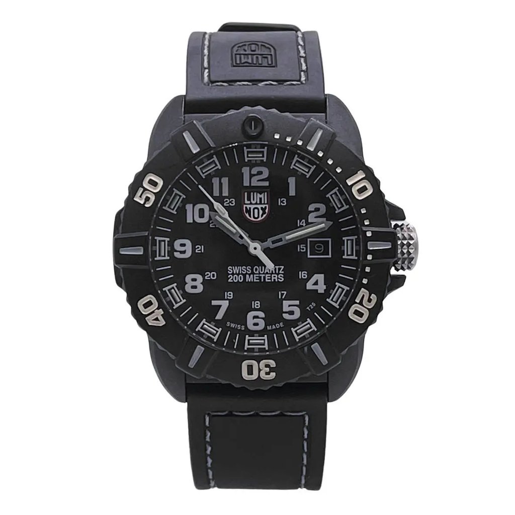 Front Full View Of Luminox XS.3021 carbon Watch Pre Owned Condition Good
