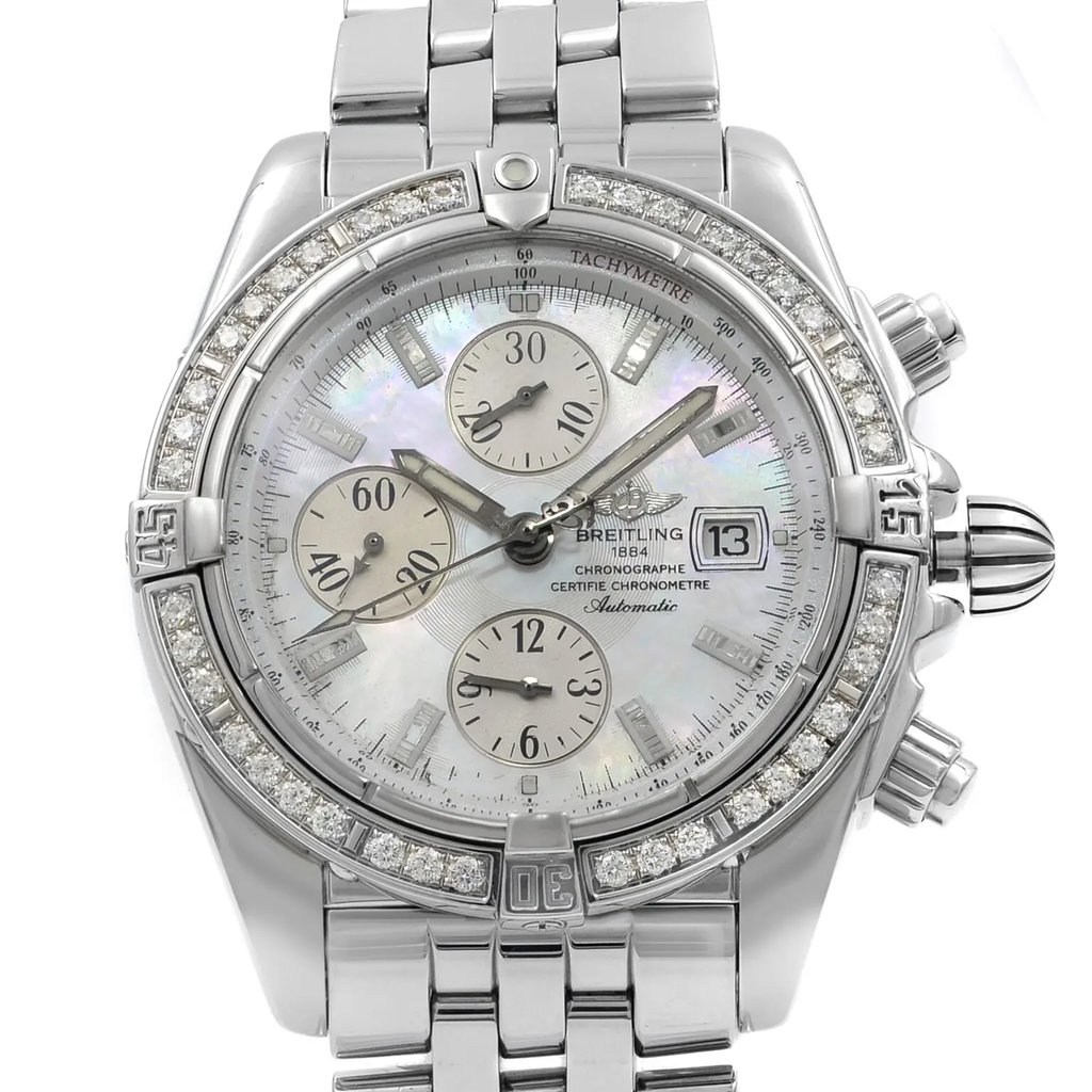 Up Close Front Facing Picture Of Breitling A1335653/A569-375A Stainless Steel Watch Pre Owned Condition