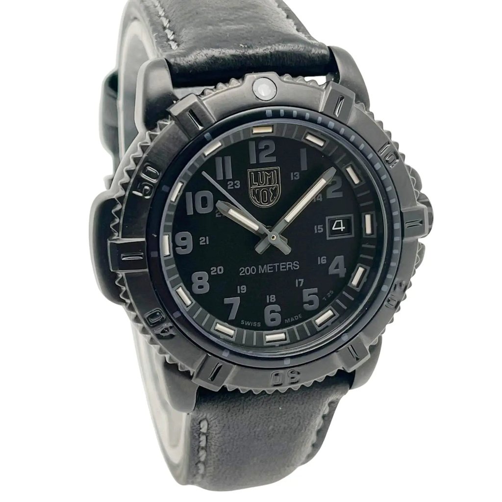 Up Close Front Facing Picture Of Luminox XS.7251.BO Stainless Steel Watch Pre Owned Condition