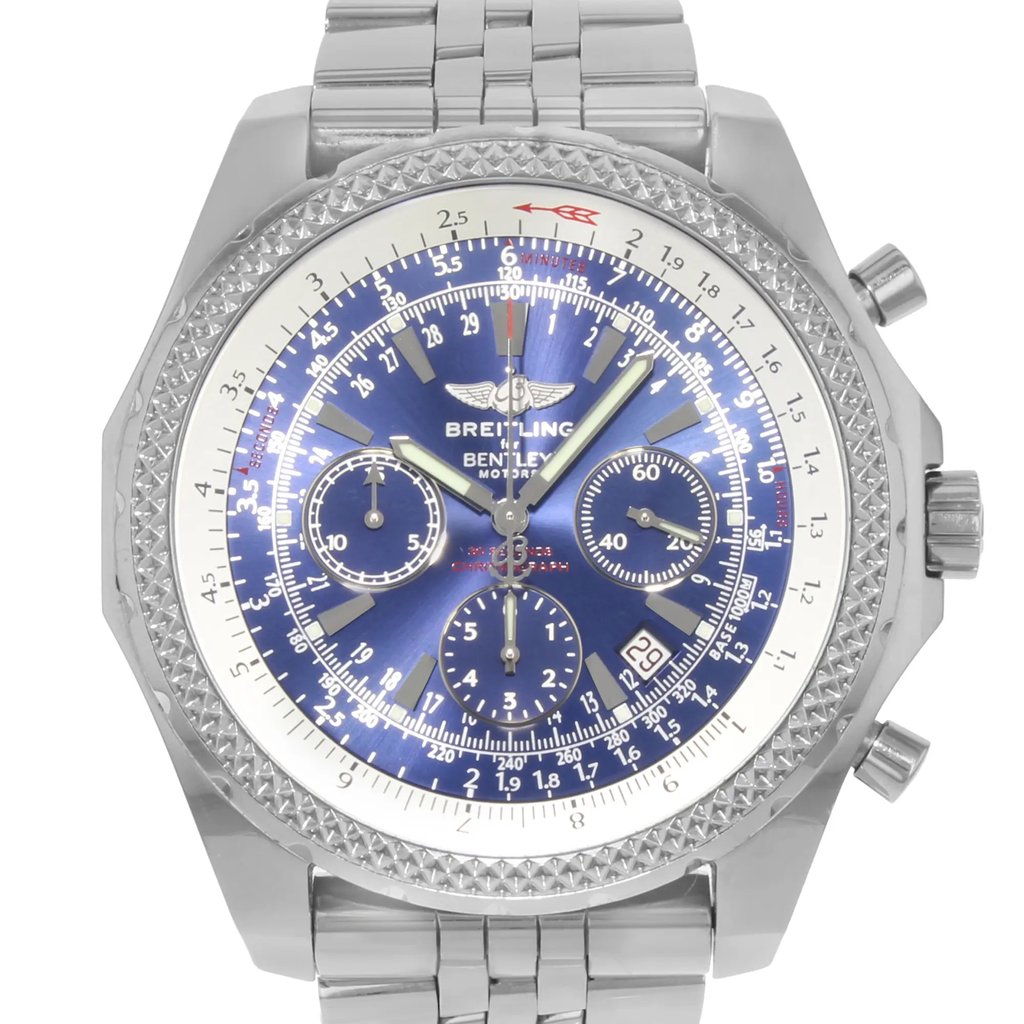 Up Close Front Facing Picture Of Breitling A2536212/C618-970A Stainless Steel Watch Pre Owned Condition