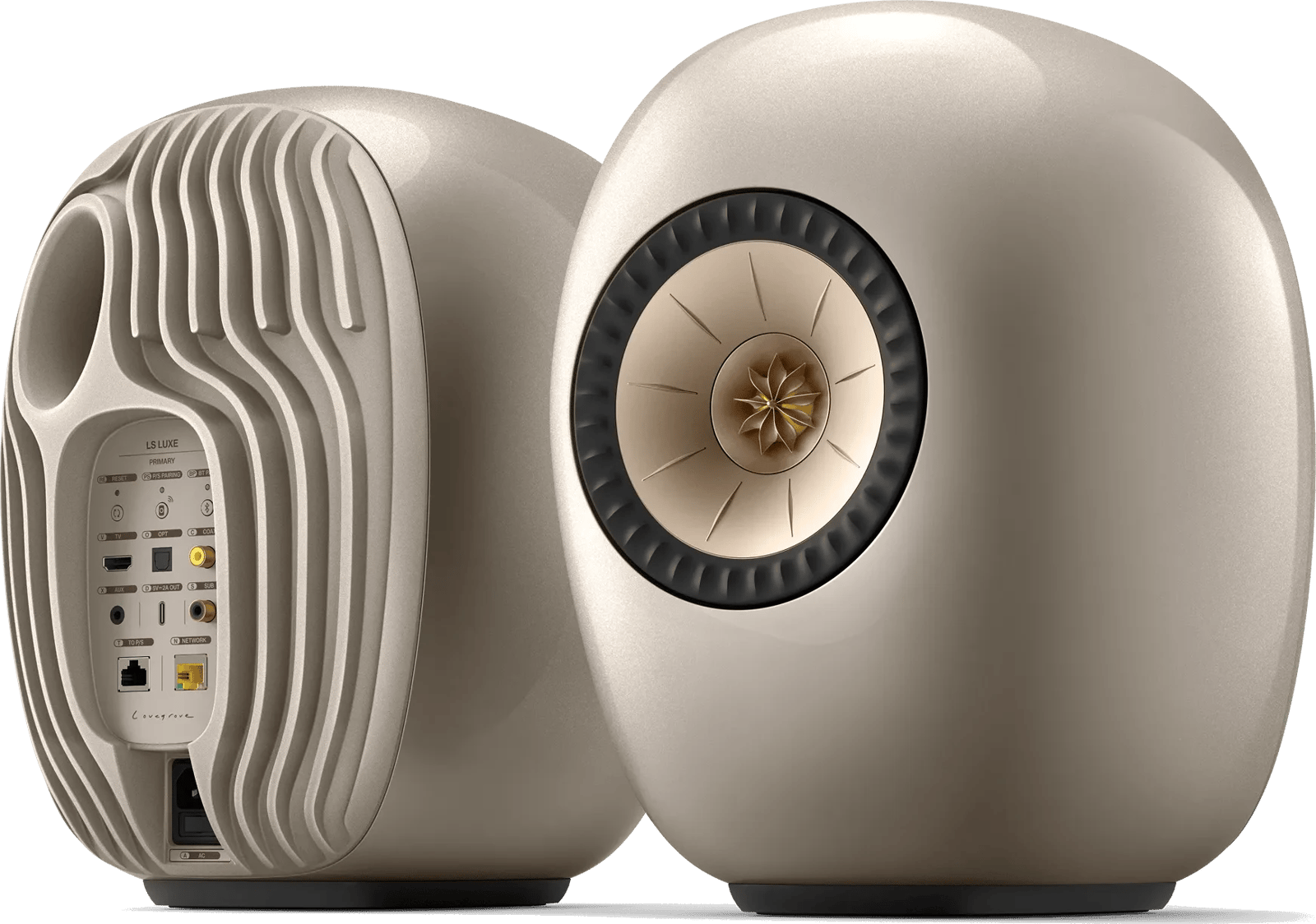 KEF LS LUXE Lautsprecher mit Vorder- und Rückansicht sowie sichtbaren Anschlüssen.