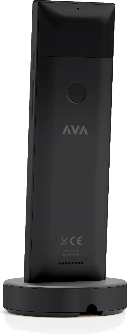 Rückansicht der AVA Home Remote mit magnetischer Ladestation.