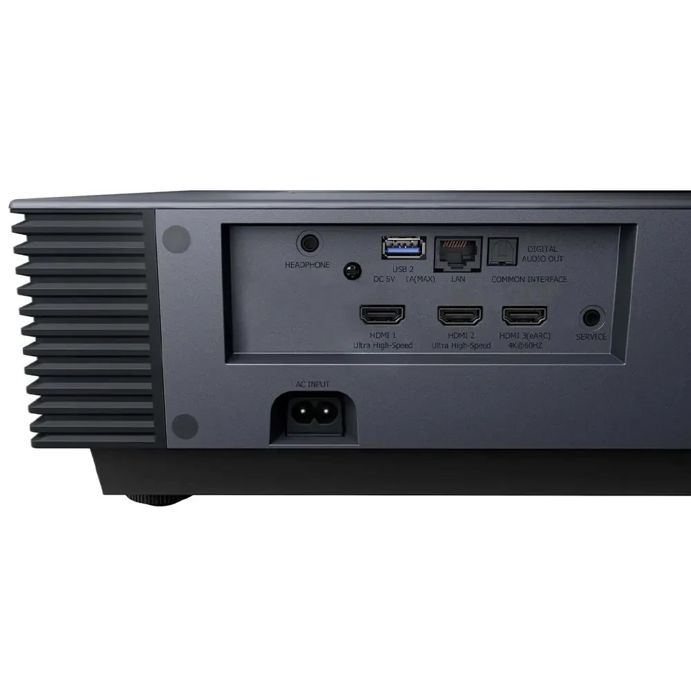Rückansicht des Hisense PX3 Pro mit Anschlüssen.