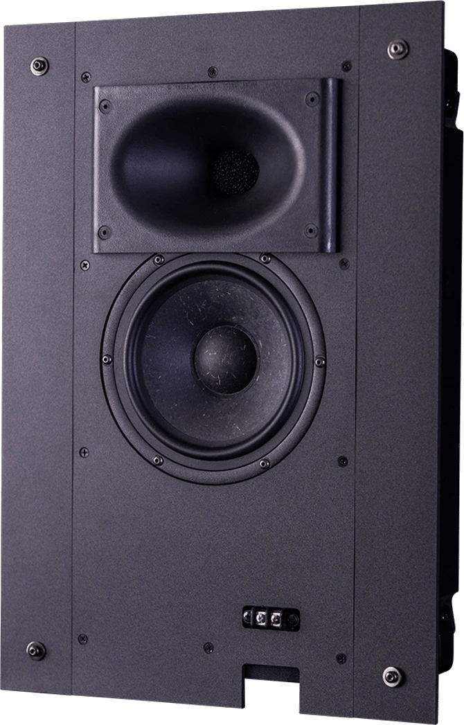 Procella Audio P6iW Mk2 in Schwarz, Vorderansicht mit sichtbaren Anschlüssen.
