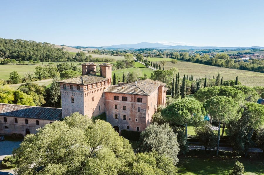 Castello di San Fabiano - Historic Castle wedding venue in Tuscany