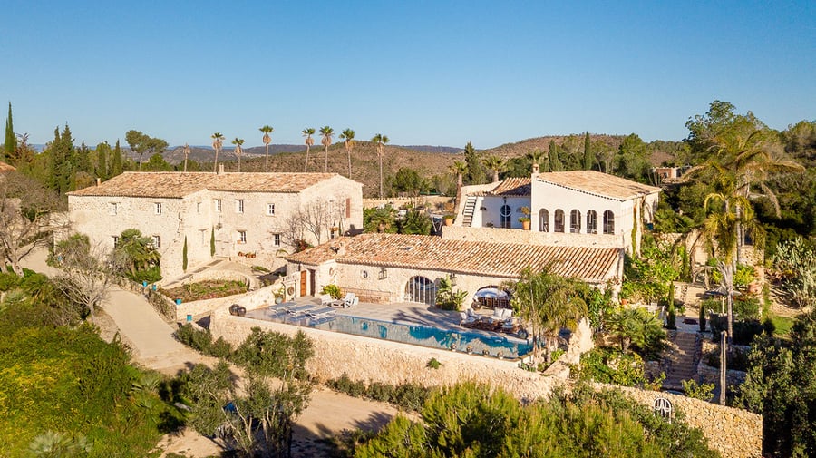 Alcazar Del Garraf — wedding venue in Garraf, Barcelona