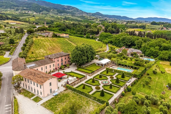 Villa Daniela Grossi, wedding venue in Lucca, Tuscany
