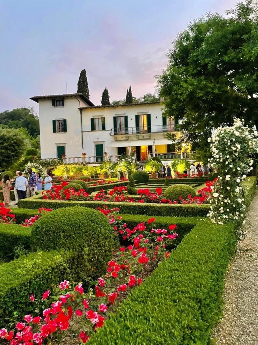 Villa Merlo Nero - Private Villa wedding venue in Tuscany