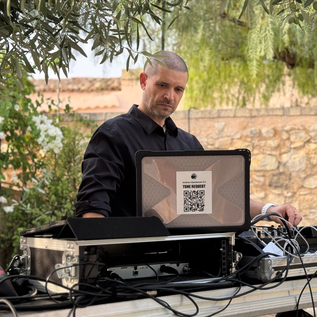 Andrew MacKenzie DJ portfolio