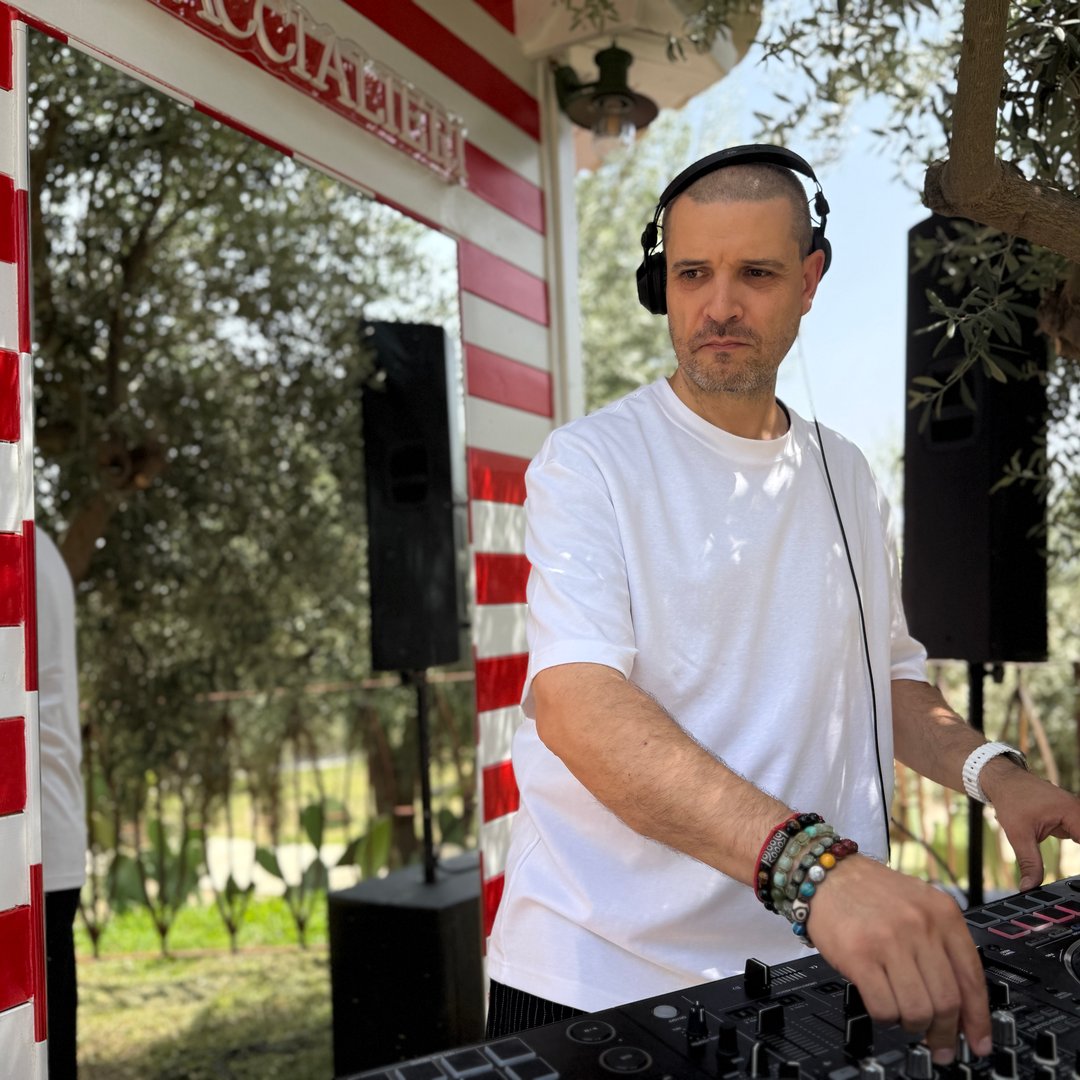 Andrew MacKenzie DJ portfolio