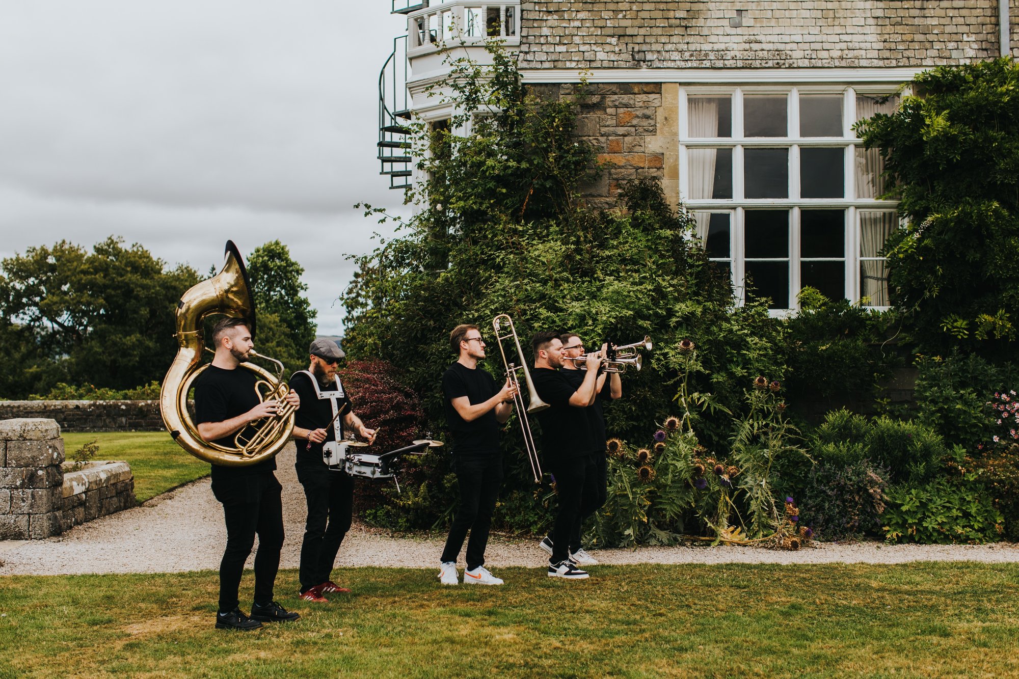 Dizzy Brasscals — wedding brass band