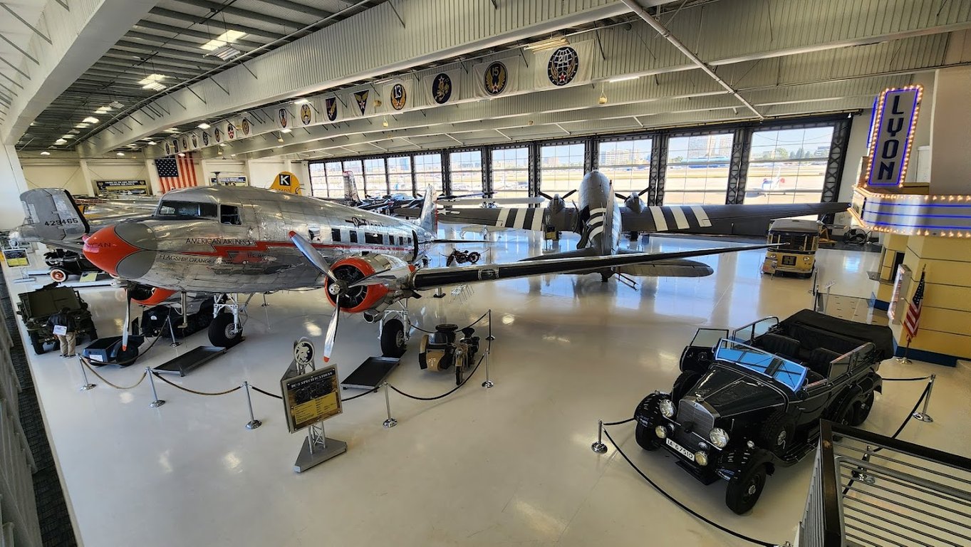 Lyon Air Museum