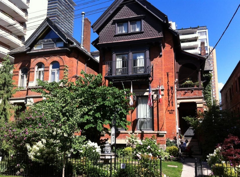 Gloucester Square Inns Toronto