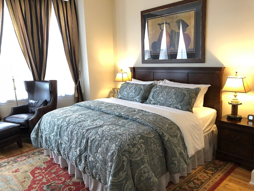 Morris House Hotel