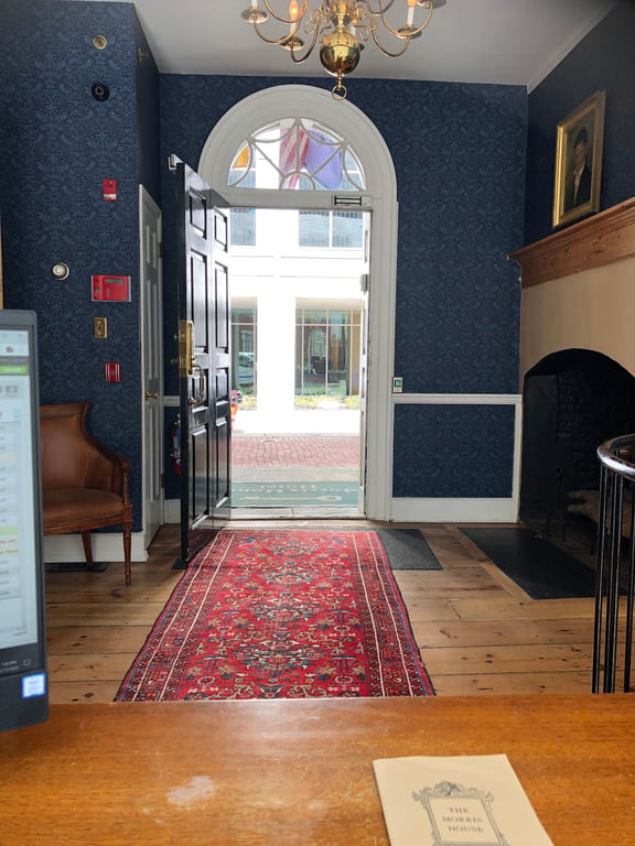 Morris House Hotel