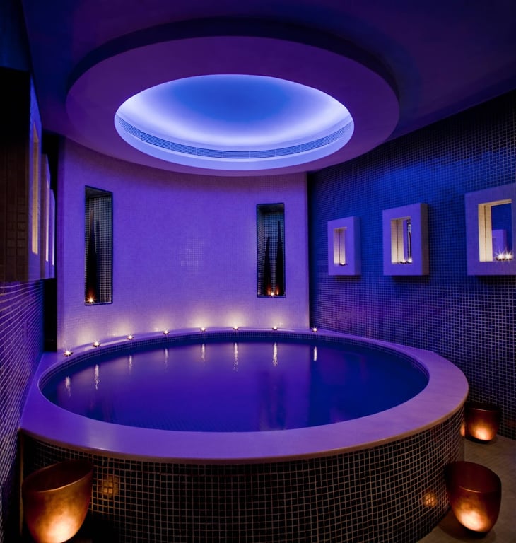 Jumeirah Emirates Towers Hotel