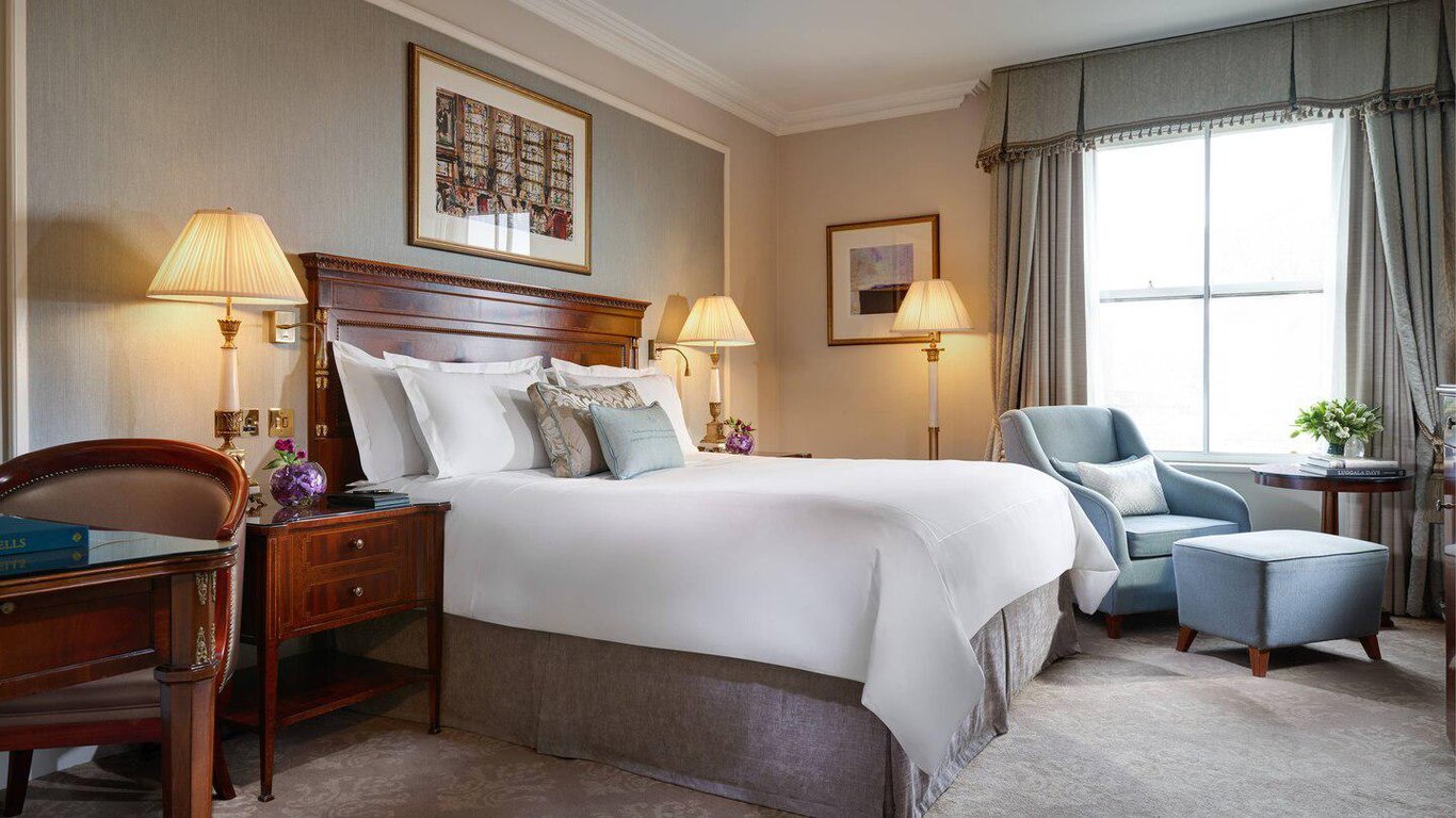The Shelbourne, Autograph Collection