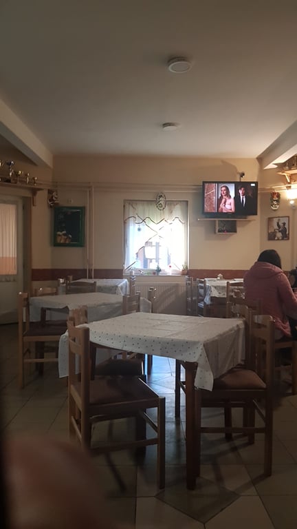 ANNA-BÁR Restaurant-Hotel and Bar