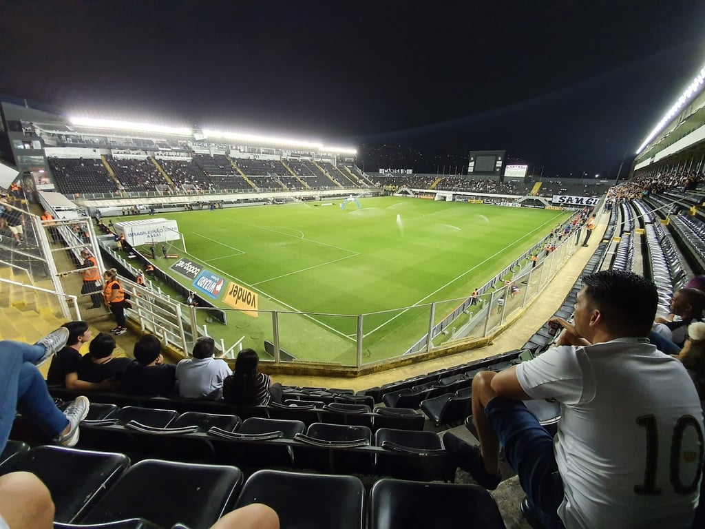 Urbano Caldeira Stadium