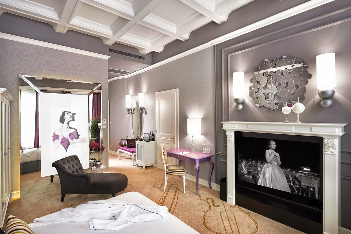 Aria Hotel Budapest by Library Hotel Collection