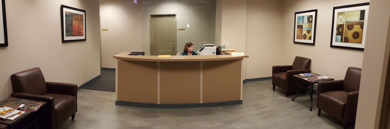 Avenue Business Center