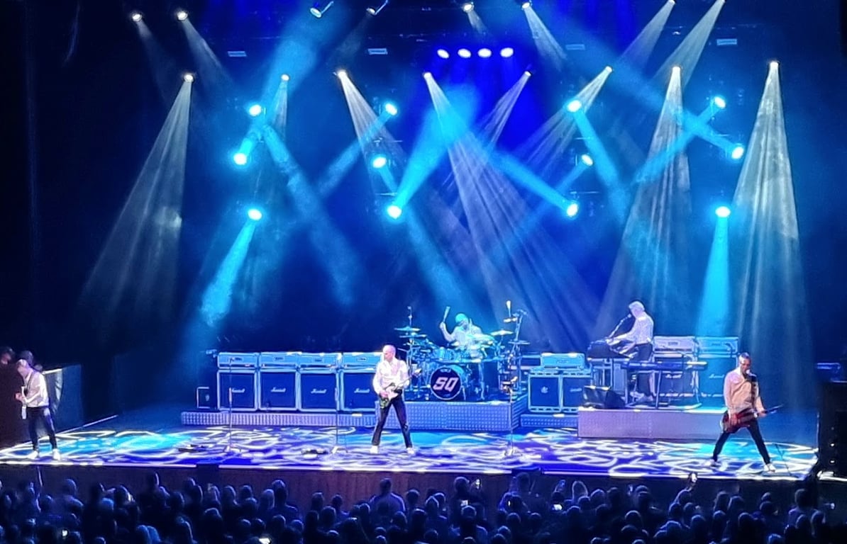 Connexin Live, Hull