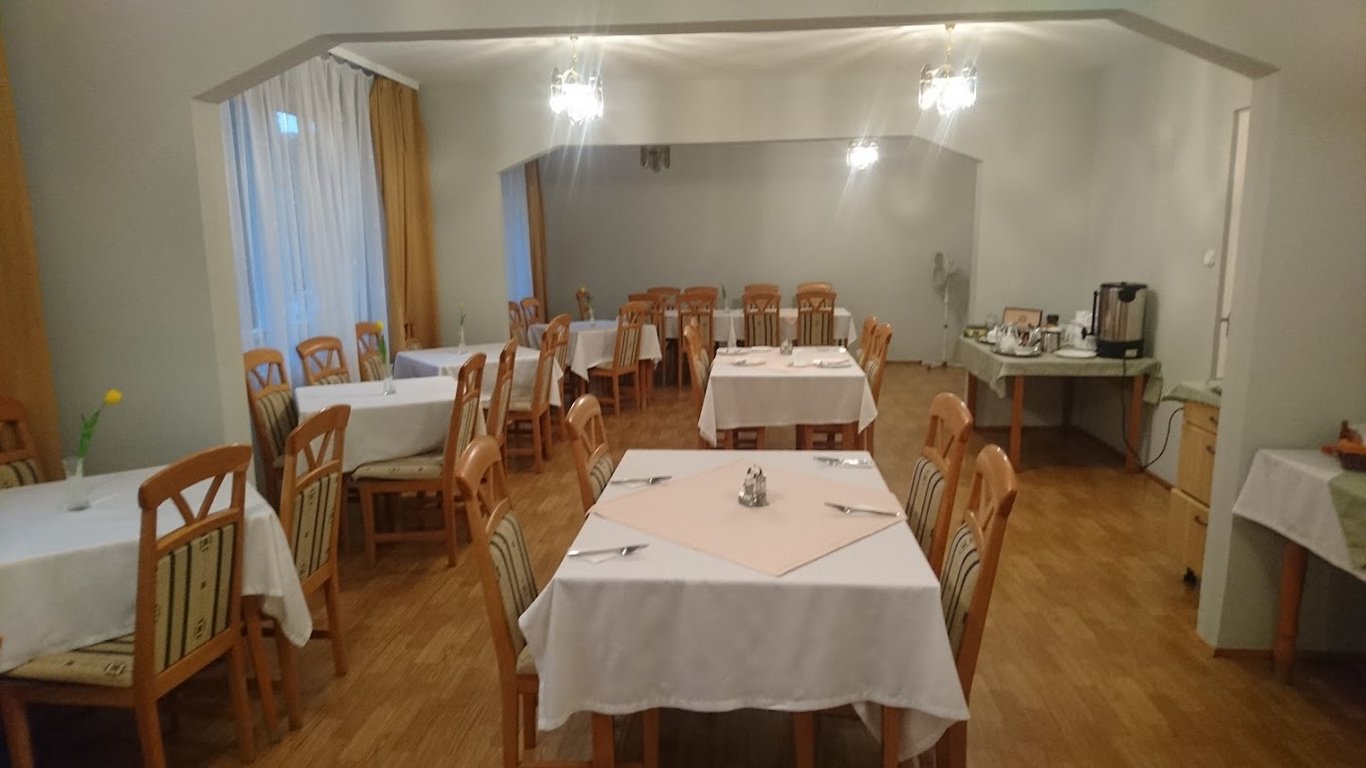 Hotel Beremend Rose