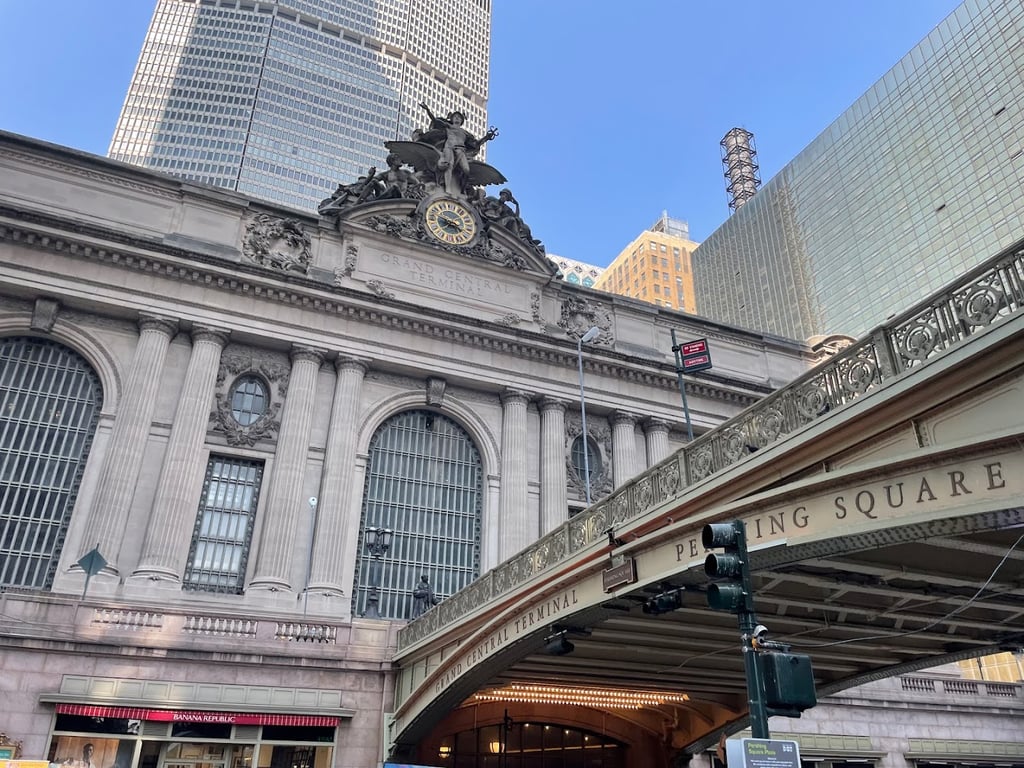 Grand Central Terminal—Vanderbilt Hall & the Northeast Balcony