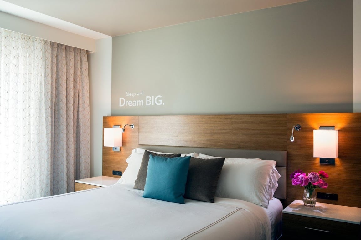 Eleven Business & Sport Hotel
