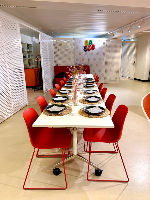 Office & Foodies Arena