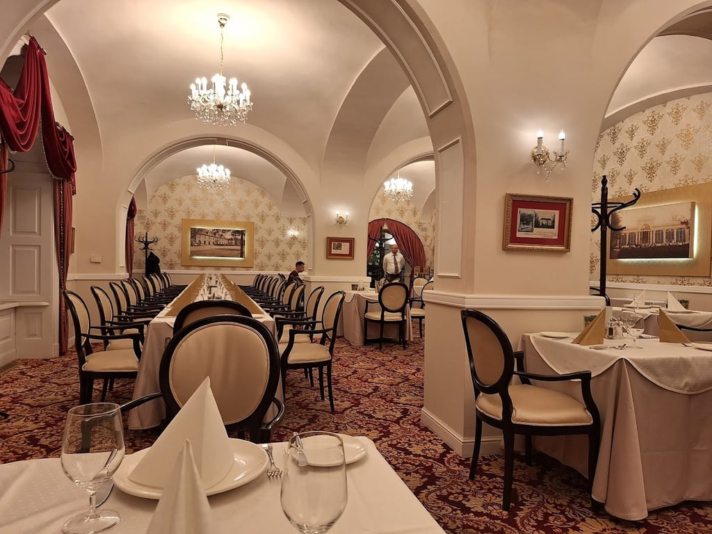 Hotel Kristály and Esterházy Restaurant