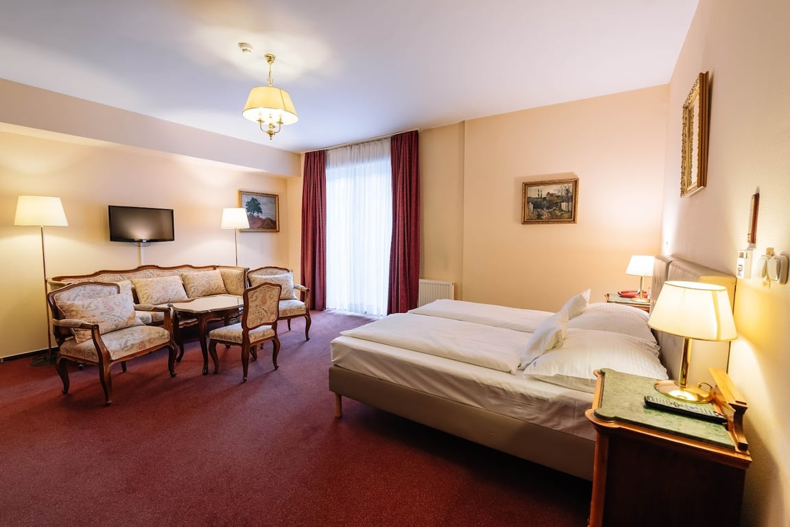 Pannonia Hotel