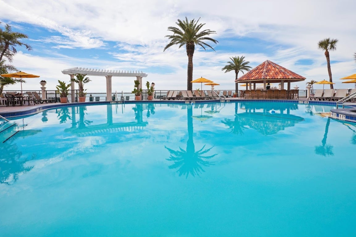 Holiday Inn Hotel & Suites Clearwater Beach