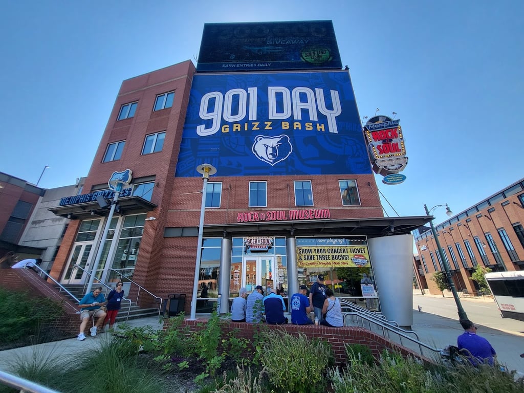 FedEx Forum