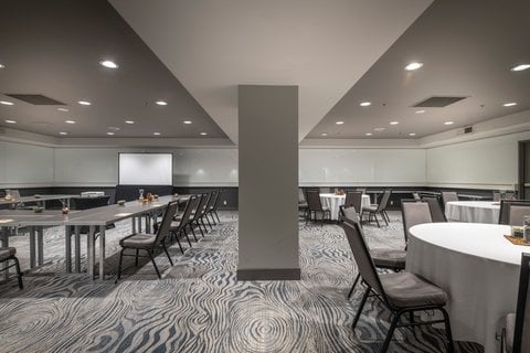 Renaissance Reno Downtown Hotel & Spa