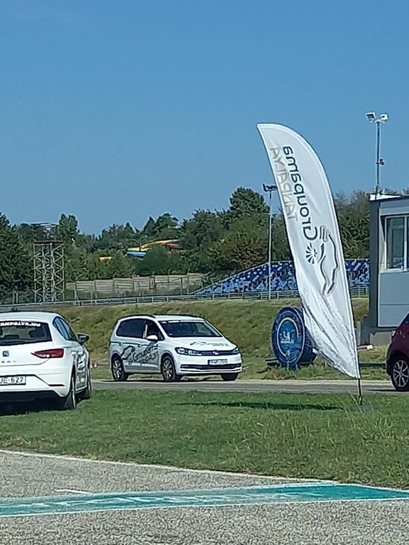 Tanpálya Vezetéstechnikai Centrum Kft.