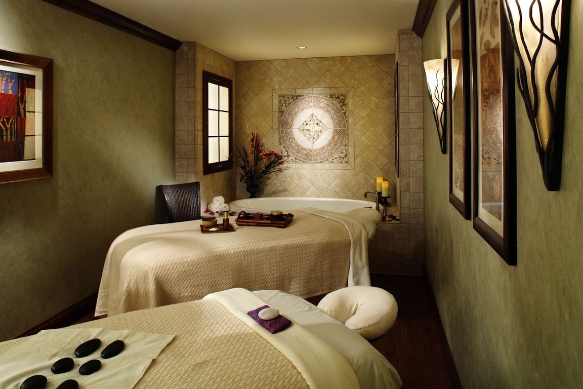 The Inverness Denver, a Hilton Golf & Spa Resort