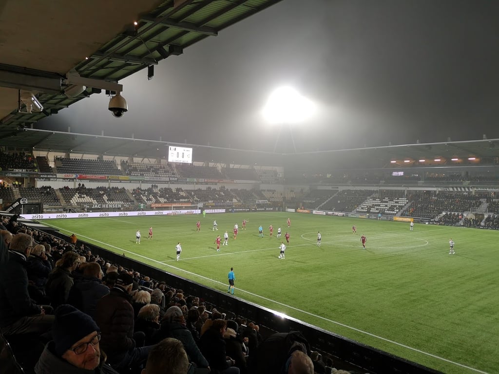 Polman Stadion
