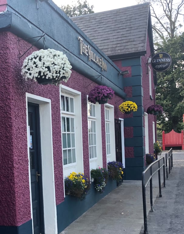 The Village Inn, Bar and Bistro, Ballinahown
